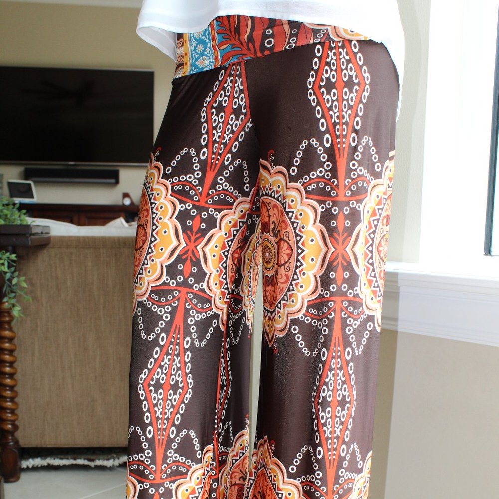 Flowy Patterned pants